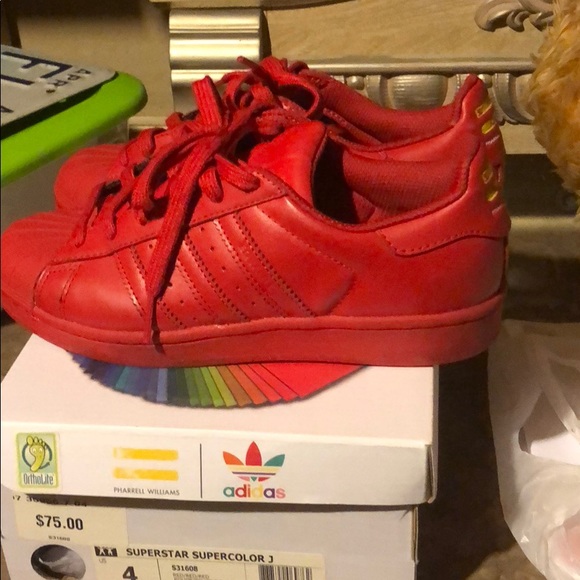 Adidas - Picture 2 of 4